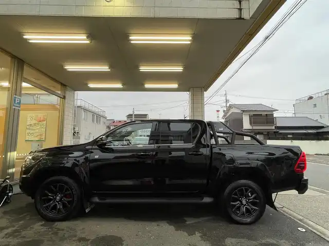トヨタ ハイラックス Z GRスポーツ 愛知県 2023(令5)年 1.9万km アティチュードブラックマイカ /当店買取/1オーナー/禁煙//純正ディスプレイオーディオナビ//360度カメラ//Bluetooth/FM/AM/USB/ETC//レーダークルーズコントロール//PCS/LDA/RSA/Pソナー//GR専用革巻きステアリング//GR専用ハーフレザーシート/運転席Pシート//GRマッドラップ//LEDヘッド/Aライト/LEDフォグ/AHB//パドルシフト//純正Fマット/社外マフラー/ドラレコ（前）//保証書/取説/ナビ取説/スマートキー/スペアキー