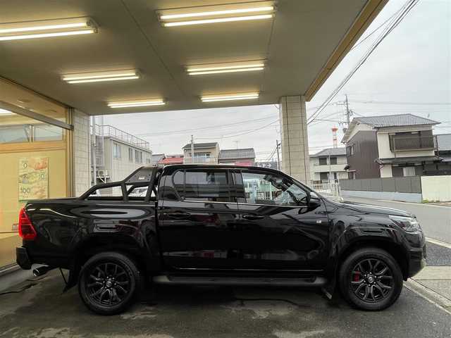 トヨタ ハイラックス Z GRスポーツ 愛知県 2023(令5)年 1.9万km アティチュードブラックマイカ /当店買取/1オーナー/禁煙//純正ディスプレイオーディオナビ//360度カメラ//Bluetooth/FM/AM/USB/ETC//レーダークルーズコントロール//PCS/LDA/RSA/Pソナー//GR専用革巻きステアリング//GR専用ハーフレザーシート/運転席Pシート//GRマッドラップ//LEDヘッド/Aライト/LEDフォグ/AHB//パドルシフト//純正Fマット/社外マフラー/ドラレコ（前）//保証書/取説/ナビ取説/スマートキー/スペアキー