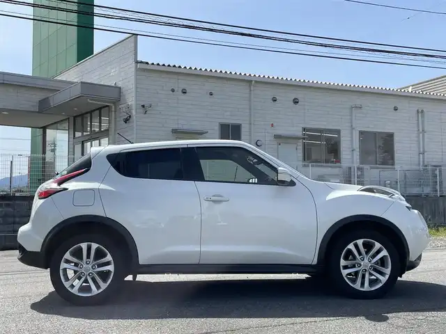 日産 ジューク 15RX Vセレクション 群馬県 2019(令1)年 10.2万km ブリリアントホワイトパール 社外ナビ/CD/DVD/TV/Bluetooth/レーンキープアシスト/衝突軽減システム/バックカメラ、全方位カメラ/ETC/ウィンカーミラー/電動格納ミラー/フォグランプ/純正アルミホイール/アイドリングストップ