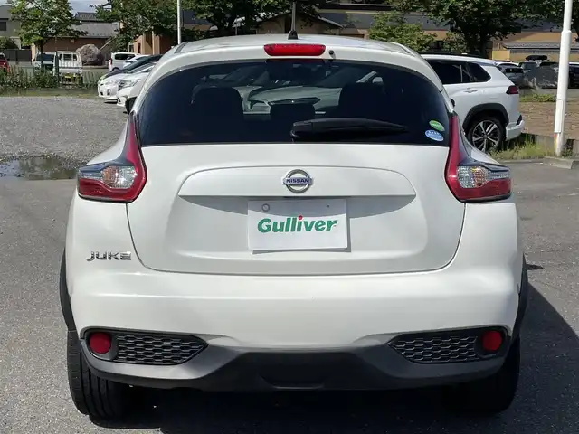 日産 ジューク 15RX Vセレクション 群馬県 2019(令1)年 10.2万km ブリリアントホワイトパール 社外ナビ/CD/DVD/TV/Bluetooth/レーンキープアシスト/衝突軽減システム/バックカメラ、全方位カメラ/ETC/ウィンカーミラー/電動格納ミラー/フォグランプ/純正アルミホイール/アイドリングストップ