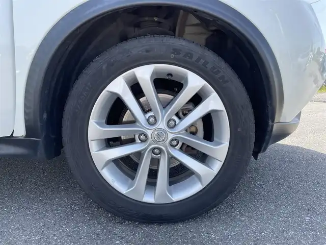 日産 ジューク 15RX Vセレクション 群馬県 2019(令1)年 10.2万km ブリリアントホワイトパール 社外ナビ/CD/DVD/TV/Bluetooth/レーンキープアシスト/衝突軽減システム/バックカメラ、全方位カメラ/ETC/ウィンカーミラー/電動格納ミラー/フォグランプ/純正アルミホイール/アイドリングストップ
