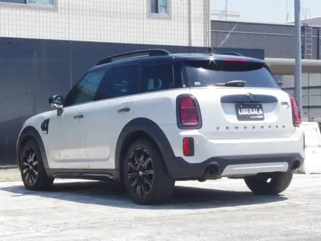 ＭＩＮＩ ＢＭＷ ミニ クロスオーバー クーパー SD オール4 岩手県 2022(令4)年 4.3万km ホワイト・シルバー インテリセーフ /LDW/純正HDDナビ/社外地デジチューナー/バックカメラ/PDC/コンフォートアクセス/サンルーフ/ミラーETC/クルコン /黒革シート/パワーシート/シートヒーター /LEDライト/LEDフォグ/前後ドラレコ