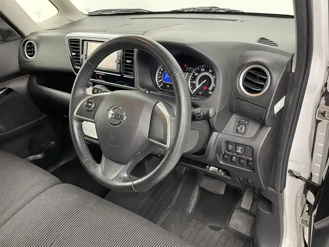 日産 デイズ ルークス ハイウェイスターX 福岡県 2018(平30)年 3.9万km ホワイトパール 純正ナビ（ＢＴ，フルセグＴＶ）　/全方位カメラ　/ＥＴＣ　/前方ドライブレコーダー　/コーナーセンサー　/衝突軽減ブレーキ　/レーンキープ　/アイドリングストップ　/片側電動スライドドア　/純正１４インチＡＷ　/ＬＥＤ