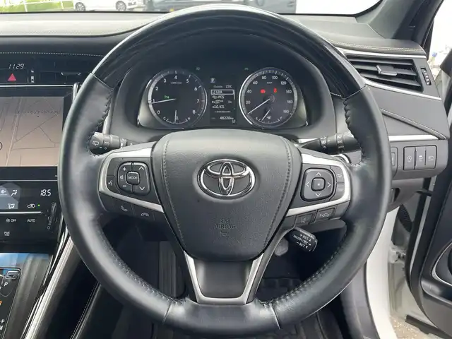 トヨタ ハリアー プログレス 佐賀県 2019(令1)年 4.9万km ホワイトパールクリスタルシャイン 純正9型ナビゲーション/・フルセグTV/CD/DVD/Bluetooth/パノラミックビューモニター/エアロ/JBLプレミアムサウンド/トヨタセーフティーセンス/衝突被害軽減ブレーキ/レーダークルーズコントロール/オートマチックハイビーム/横滑り防止装置/電動リアゲート/パワーシート/ETC/ドライブレコーダー/純正フロアマット/純正LEDヘッドライト/純正18インチアルミホイール