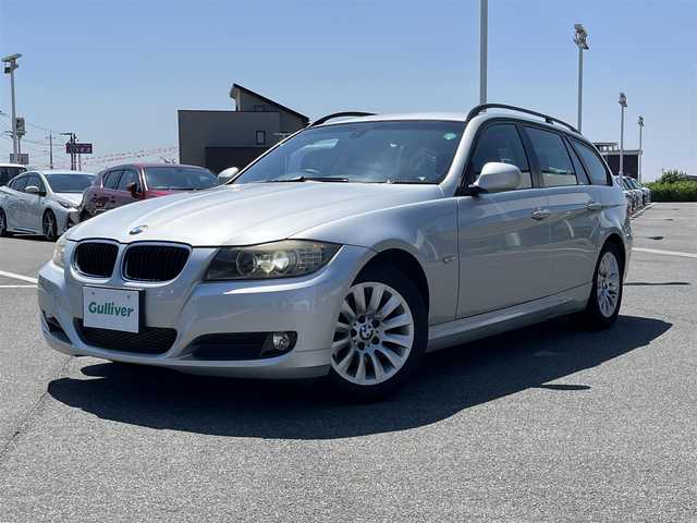ＢＭＷ ３２０ｉ ツーリング 奈良県 2010(平22)年 15.3万km シルバー 純正ナビ　/ETC　/USB入力端子　/CDチェンジャー　/保証書　/取扱説明書　/スマートキー　/社外マット　/純正アルミホイール　/ABS　/ハロゲンヘッドライト　/エアバッグ