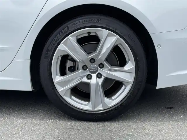 アウディ Ａ７ SB 45TFSIクワトロ 静岡県 2020(令2)年 2.8万km グレイシアホワイトメタリック 黒革シート/純正ナビ/フルセグTV/ラグジュアリーパッケージ/・ベンチレーション/・マッサージ機能/・マトリクスLED/ドライブレコーダー前後/360°カメラ/Apple CarPlay/全席シートヒーター/ワイヤレス充電