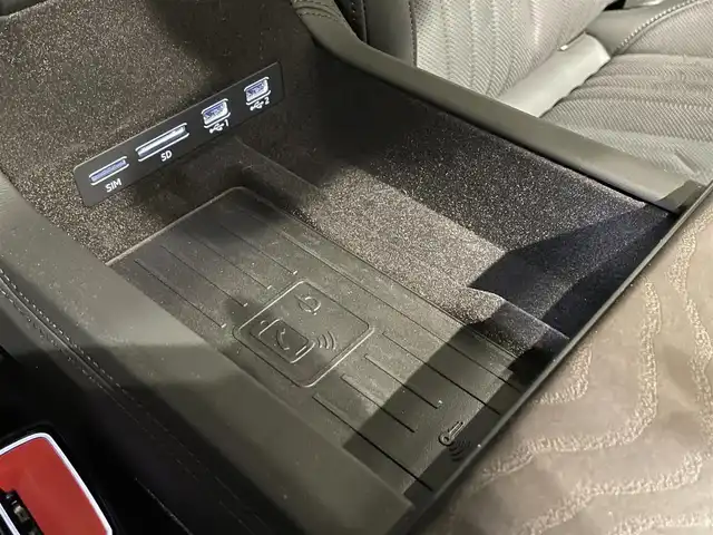 アウディ Ａ７ SB 45TFSIクワトロ 静岡県 2020(令2)年 2.8万km グレイシアホワイトメタリック 黒革シート/純正ナビ/フルセグTV/ラグジュアリーパッケージ/・ベンチレーション/・マッサージ機能/・マトリクスLED/ドライブレコーダー前後/360°カメラ/Apple CarPlay/全席シートヒーター/ワイヤレス充電