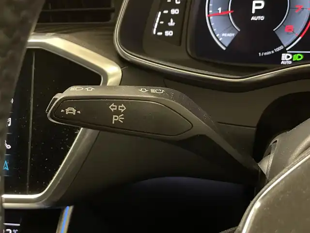 アウディ Ａ７ SB 45TFSIクワトロ 静岡県 2020(令2)年 2.8万km グレイシアホワイトメタリック 黒革シート/純正ナビ/フルセグTV/ラグジュアリーパッケージ/・ベンチレーション/・マッサージ機能/・マトリクスLED/ドライブレコーダー前後/360°カメラ/Apple CarPlay/全席シートヒーター/ワイヤレス充電