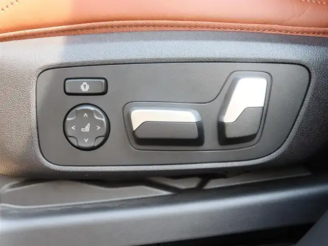 ＢＭＷ Ｘ４ xDrive 20d Mスポーツ 宮城県 2020(令2)年 2.6万km ゴールド ワンオーナー/純正ナビＴＶ/・フルセグ・ＢＴ・ＵＳＢ/パノラマサンルーフ/純正オプション２０インチＡＷ/ヘッドアップディスプレイ/パドルシフト/アダプティブクルーズコントロール/全方位カメラ/ブラインドスポットモニター/ブラウンレザーシート/全席シートヒーター/ミラー一体型ＥＴＣ/オートハイビーム/オートブレーキホールド/パワーバックドア/ダウンヒルアシスト/ワイヤレス充電/ドライブモードセレクト/ＬＥＤヘッドライト/前後フォグライト/カラーコード：Ｃ１Ｎ　サン・ストーン