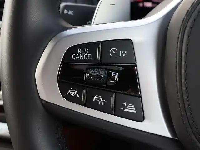 ＢＭＷ Ｘ４ xDrive 20d Mスポーツ 宮城県 2020(令2)年 2.6万km ゴールド ワンオーナー/純正ナビＴＶ/・フルセグ・ＢＴ・ＵＳＢ/パノラマサンルーフ/純正オプション２０インチＡＷ/ヘッドアップディスプレイ/パドルシフト/アダプティブクルーズコントロール/全方位カメラ/ブラインドスポットモニター/ブラウンレザーシート/全席シートヒーター/ミラー一体型ＥＴＣ/オートハイビーム/オートブレーキホールド/パワーバックドア/ダウンヒルアシスト/ワイヤレス充電/ドライブモードセレクト/ＬＥＤヘッドライト/前後フォグライト/カラーコード：Ｃ１Ｎ　サン・ストーン