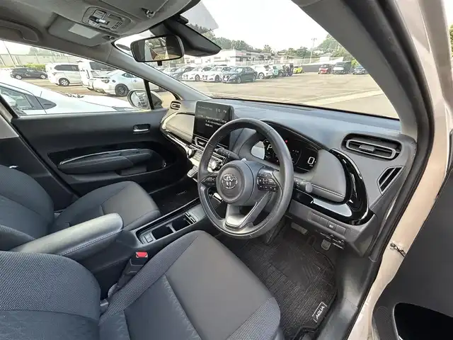 トヨタ アクア G 愛媛県 2023(令5)年 1.7万km クリアベージュメタリック 純正10.5インチディスプレイオーディオ(Bluetooth)/ビルトインETC/バックカメラ/トヨタセーフティセンス/禁煙車/レーダークルーズコントロール/フルセグTV/LEDライト/オートライト/オートマチックハイビーム/純正フロアマット/レーンキープアシスト/横滑り防止装置/盗難防止装置/サイドエアバッグ/ABS