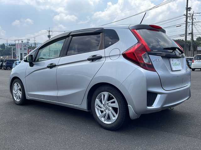 ホンダ フィット 13G Lパッケージ 鹿児島県 2014(平26)年 5.4万km アラバスターシルバーメタリック 社外7インチＳＤナビ/　　CD/DVD/フルセグＴＶ/バックカメラ/LEDヘッドライト/純正15インチアルミホイール/アイドリングストップ/スマートキー/ETC/オートライト/ＭＴモード付FAT