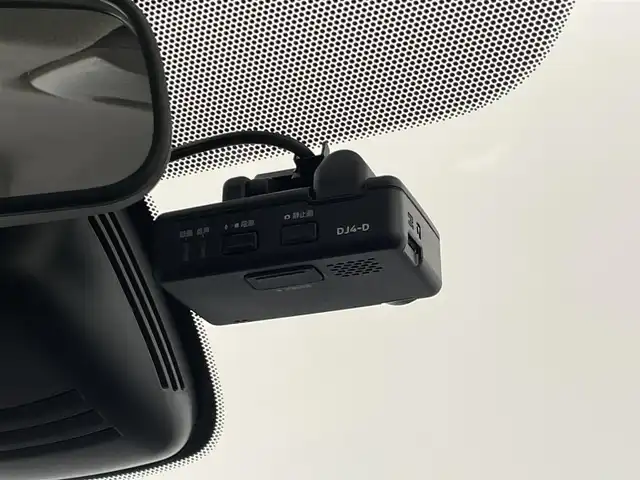 日産 セレナ e－パワー ハイウェイスター V 埼玉県 2020(令2)年 3.5万km マルーンレッド 2トーン 純正ナビ　フリップダウンモニター　アラウンドビューモニター　ＢＳＩ　全方位運転支援システム　ビルトインＥＴＣ　クルーズコントロール　ドラレコ　ハンズフリースライドドア　純正アルミ　ＬＥＤライト　地デジ