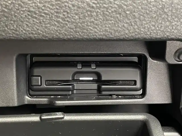 日産 セレナ e－パワー ハイウェイスター V 埼玉県 2020(令2)年 3.5万km マルーンレッド 2トーン 純正ナビ　フリップダウンモニター　アラウンドビューモニター　ＢＳＩ　全方位運転支援システム　ビルトインＥＴＣ　クルーズコントロール　ドラレコ　ハンズフリースライドドア　純正アルミ　ＬＥＤライト　地デジ