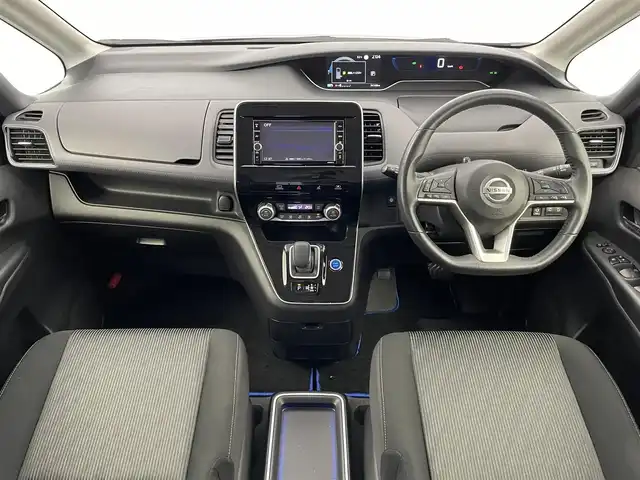 日産 セレナ e－パワー ハイウェイスター V 埼玉県 2020(令2)年 3.5万km マルーンレッド 2トーン 純正ナビ　フリップダウンモニター　アラウンドビューモニター　ＢＳＩ　全方位運転支援システム　ビルトインＥＴＣ　クルーズコントロール　ドラレコ　ハンズフリースライドドア　純正アルミ　ＬＥＤライト　地デジ