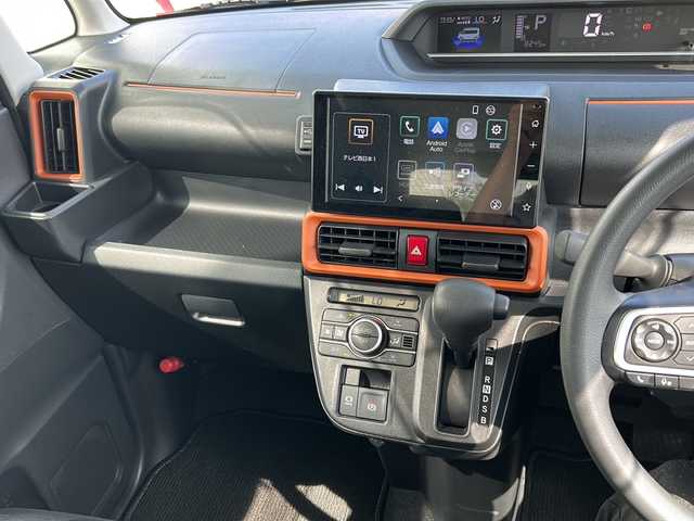 ダイハツ タント ファンクロス 福岡県 2022(令4)年 0.9万km レイクブルーメタリック ・純正ディスプレイオーディオ/-BT/フルセグTV/FM/AM/USB/HDMI/AppleCarPlay/AndroidAuto/・バックカメラ/・純正ドラレコ/・電動パーキングブレーキ/・ブレーキホールド/・純正アルミ14インチ/・純正フロアマット/・ドアバイザー/・ルーフレール/・サンシェード/・後部席テーブル/・ISOFIX/・ステアリングスイッチ