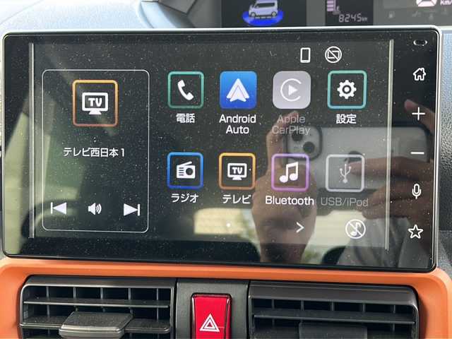 ダイハツ タント ファンクロス 福岡県 2022(令4)年 0.9万km レイクブルーメタリック ・純正ディスプレイオーディオ/-BT/フルセグTV/FM/AM/USB/HDMI/AppleCarPlay/AndroidAuto/・バックカメラ/・純正ドラレコ/・電動パーキングブレーキ/・ブレーキホールド/・純正アルミ14インチ/・純正フロアマット/・ドアバイザー/・ルーフレール/・サンシェード/・後部席テーブル/・ISOFIX/・ステアリングスイッチ