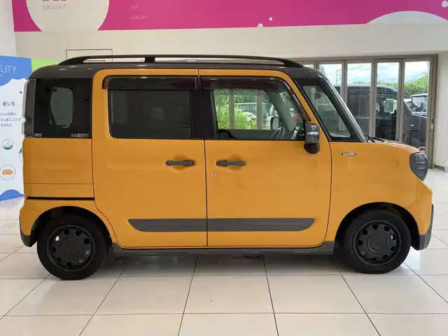 スズキ スペーシア ギア HYBRID XZターボ 埼玉県 2019(平31)年 2.5万km アクティブイエロー/ガンメタリック2トーン デュアルセンサーブレーキサポート　/メモリナビ/　　CD/DVD/BT/フルセグ　/バックカメラ　/両側パワースライドドア　/クルーズコントロール　 /LEDオートライト　/シートヒーター　/純正14インチアルミホイール　/ステアリングスイッチ/パドルシフト　/ETC