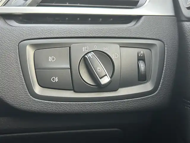 ＢＭＷ Ｘ１ xDrive 18d xライン 茨城県 2017(平29)年 5.9万km メディテラニアンブルー Rガラスフィルム加工/Fドラレコ/アンビエントライト/HUD/コンフォートアクセス/PDC/レーンディパーチャーワーニング/iDriveナビ/Bカメラ/社外フルセグTV/18インチアルミホイール/ブラックレザーシート/前席Pシート/前席シートヒーター/ルームミラー一体ETC