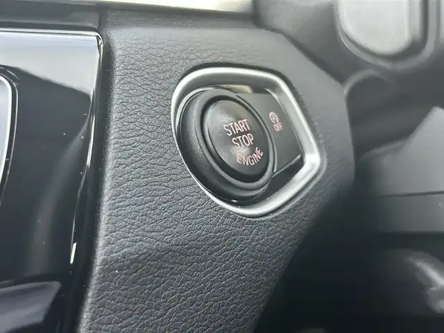 ＢＭＷ Ｘ１ xDrive 18d xライン 茨城県 2017(平29)年 5.9万km メディテラニアンブルー Rガラスフィルム加工/Fドラレコ/アンビエントライト/HUD/コンフォートアクセス/PDC/レーンディパーチャーワーニング/iDriveナビ/Bカメラ/社外フルセグTV/18インチアルミホイール/ブラックレザーシート/前席Pシート/前席シートヒーター/ルームミラー一体ETC