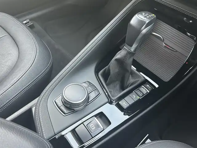 ＢＭＷ Ｘ１ xDrive 18d xライン 茨城県 2017(平29)年 5.9万km メディテラニアンブルー Rガラスフィルム加工/Fドラレコ/アンビエントライト/HUD/コンフォートアクセス/PDC/レーンディパーチャーワーニング/iDriveナビ/Bカメラ/社外フルセグTV/18インチアルミホイール/ブラックレザーシート/前席Pシート/前席シートヒーター/ルームミラー一体ETC