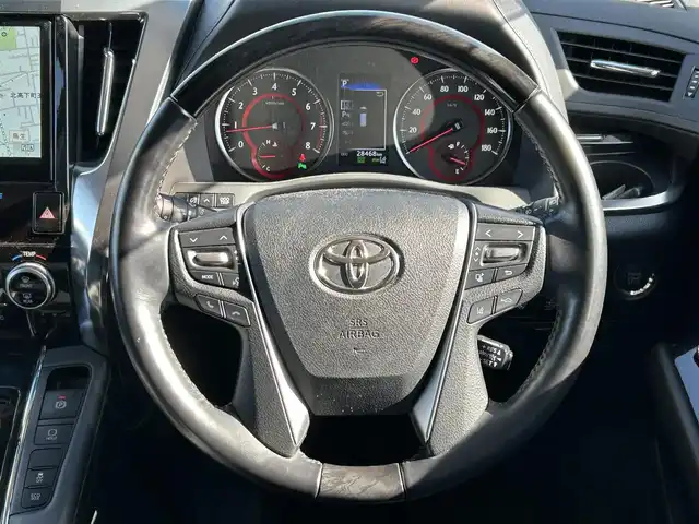 トヨタ アルファード S Cパッケージ 愛媛県 2019(令1)年 2.9万km ホワイトパールクリスタルシャイン 登録時走行距離：28648km/メーカーOP純正ナビ/AM/FM/フルセグTV/DVD/CD/純正後席モニター/サンルーフ/前後ドラレコ/ETC/バックカメラ/デジタルミラー/追従クルコン/レーンキープアシスト/パーキングアシスト/衝突軽減システム/横滑り防止装置/両側パワスラ/電動リアゲート/シートメモリー/ハンドルヒーター/LEDヘッドライト/オートライト/エンジンスタートボタン/スマートキー/純正アルミホイール/純正フロアマット