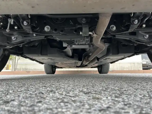 トヨタ ＲＡＶ４ アドベンチャー 滋賀県 2023(令5)年 4.2万km グレーメタリック 4WD(F4)/ワンオーナー/モデリスタジャオスフルエアロ/10.5インチ純正ディスプレイオーディオ/（FM/AM/フルセグ/Bluetooth/USB）/バックカメラ/ETC2.0/デジタルインナーミラー型ドラレコ（ＳＤカード無）/ＴＶキャンセラー/ＴｏｙｏｔａＳａｆｅｔｙＳｅｎｓｅ/・プリクラッシュブレーキアシスト/・パーキングサポートブレーキ（前後方静止物）	/・パーキングサポートブレーキ（後方接近車両）/・ブラインドスポットモニター（ＢＳＭ）/・レーンキープアシスト	/・レーダークルーズコントロール（全車速追従機能付））/・標識検知機能	/運転席・助手席シートヒーター/運転席・助手席シートベンチレーション/シートメモリー/電動格納ミラー/電子パーキング/ブレーキホールド/革巻きステアリング/ステアリングスイッチ/ステアリングヒーター/オートライト/LEDヘッドライト/フロントフォグ/オートマチックハイビーム/フルオートエアコン/プッシュスタート/スマートキー/ルーフレール/車速オートロック