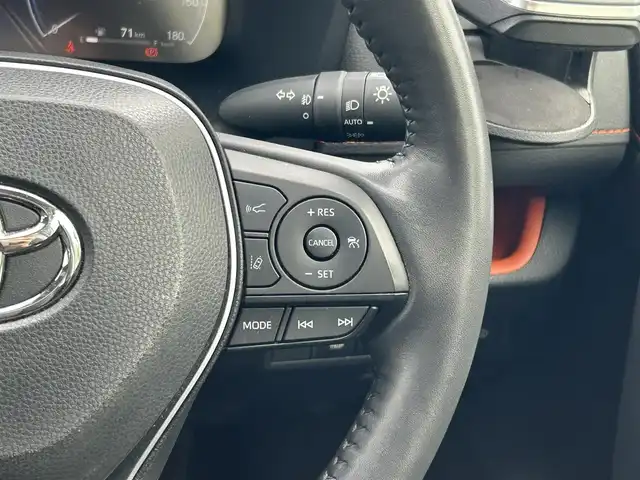 トヨタ ＲＡＶ４ アドベンチャー 滋賀県 2023(令5)年 4.2万km グレーメタリック 4WD(F4)/ワンオーナー/モデリスタジャオスフルエアロ/10.5インチ純正ディスプレイオーディオ/（FM/AM/フルセグ/Bluetooth/USB）/バックカメラ/ETC2.0/デジタルインナーミラー型ドラレコ（ＳＤカード無）/ＴＶキャンセラー/ＴｏｙｏｔａＳａｆｅｔｙＳｅｎｓｅ/・プリクラッシュブレーキアシスト/・パーキングサポートブレーキ（前後方静止物）	/・パーキングサポートブレーキ（後方接近車両）/・ブラインドスポットモニター（ＢＳＭ）/・レーンキープアシスト	/・レーダークルーズコントロール（全車速追従機能付））/・標識検知機能	/運転席・助手席シートヒーター/運転席・助手席シートベンチレーション/シートメモリー/電動格納ミラー/電子パーキング/ブレーキホールド/革巻きステアリング/ステアリングスイッチ/ステアリングヒーター/オートライト/LEDヘッドライト/フロントフォグ/オートマチックハイビーム/フルオートエアコン/プッシュスタート/スマートキー/ルーフレール/車速オートロック
