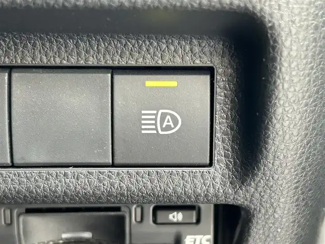 トヨタ ＲＡＶ４ アドベンチャー 滋賀県 2023(令5)年 4.2万km グレーメタリック 4WD(F4)/ワンオーナー/モデリスタジャオスフルエアロ/10.5インチ純正ディスプレイオーディオ/（FM/AM/フルセグ/Bluetooth/USB）/バックカメラ/ETC2.0/デジタルインナーミラー型ドラレコ（ＳＤカード無）/ＴＶキャンセラー/ＴｏｙｏｔａＳａｆｅｔｙＳｅｎｓｅ/・プリクラッシュブレーキアシスト/・パーキングサポートブレーキ（前後方静止物）	/・パーキングサポートブレーキ（後方接近車両）/・ブラインドスポットモニター（ＢＳＭ）/・レーンキープアシスト	/・レーダークルーズコントロール（全車速追従機能付））/・標識検知機能	/運転席・助手席シートヒーター/運転席・助手席シートベンチレーション/シートメモリー/電動格納ミラー/電子パーキング/ブレーキホールド/革巻きステアリング/ステアリングスイッチ/ステアリングヒーター/オートライト/LEDヘッドライト/フロントフォグ/オートマチックハイビーム/フルオートエアコン/プッシュスタート/スマートキー/ルーフレール/車速オートロック