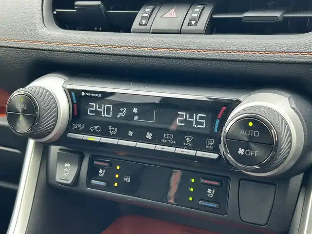 トヨタ ＲＡＶ４ アドベンチャー 滋賀県 2023(令5)年 4.2万km グレーメタリック 4WD(F4)/ワンオーナー/モデリスタジャオスフルエアロ/10.5インチ純正ディスプレイオーディオ/（FM/AM/フルセグ/Bluetooth/USB）/バックカメラ/ETC2.0/デジタルインナーミラー型ドラレコ（ＳＤカード無）/ＴＶキャンセラー/ＴｏｙｏｔａＳａｆｅｔｙＳｅｎｓｅ/・プリクラッシュブレーキアシスト/・パーキングサポートブレーキ（前後方静止物）	/・パーキングサポートブレーキ（後方接近車両）/・ブラインドスポットモニター（ＢＳＭ）/・レーンキープアシスト	/・レーダークルーズコントロール（全車速追従機能付））/・標識検知機能	/運転席・助手席シートヒーター/運転席・助手席シートベンチレーション/シートメモリー/電動格納ミラー/電子パーキング/ブレーキホールド/革巻きステアリング/ステアリングスイッチ/ステアリングヒーター/オートライト/LEDヘッドライト/フロントフォグ/オートマチックハイビーム/フルオートエアコン/プッシュスタート/スマートキー/ルーフレール/車速オートロック