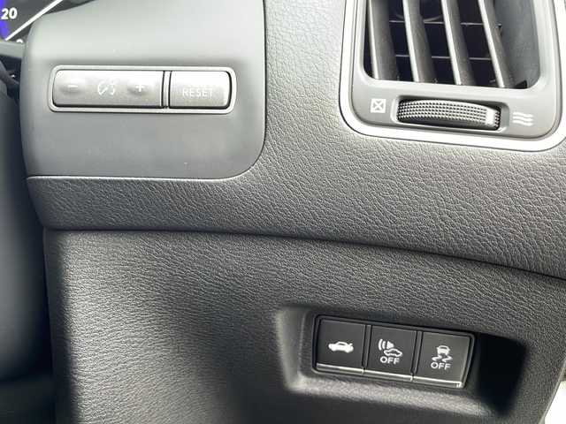 日産 スカイライン ハイブリッド 350GT FOUR TypeSP 岩手県 2014(平26)年 8.1万km クリスタルホワイトパール ＢＯＳＥサウンド　純正ナビ　全周囲Ｃ　キャンセラー付フルセグ　メモリ付電動黒本革シート　シートヒーター　ＢＳＭ　レーダークルーズ　前後ドラレコ　パドルシフト　純正１９ＡＷ　オートＬＥＤライト　フォグ