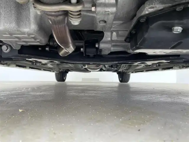 スズキ スペーシア カスタム HYBRID XS 宮城県 2023(令5)年 1.1万km ピュアホワイトP 純正9型ナビ/全方位モニター/両側パワースライドドア/純正15インチアルミホイール/ヘッドアップディスプレイ/ハーフレザーシート/・DN席シートヒーター/LEDヘッドライト/・フォグランプ/クルーズコントロール/・追従走行付き/LDP/ACC/DSBS