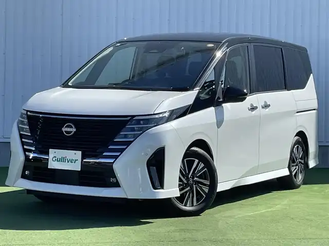 日産 セレナ e－パワー ハイウェイスター V 香川県 2023(令5)年 2.2万km パールⅡ 社外7インチメモリナビ/→ワンセグ/CD/DVD/Bluetooth/iPod/AUX/インテリジェントアラウンドビューモニター/インテリジェントルームミラー/プロパイロット/インテリジェントクルーズコントロール/インテリジェントエマージェンシーブレーキ/インテリジェントLI（車線逸脱防止支援システム）/インテリジェントLDW（車線逸脱警報)/インテリジェントパーキングアシスト/インテリジェントBSI（後側方衝突防止支援システム）/インテリジェントBSW（後側方車両検知警報）/BSM/アダップティブLEDヘッドライト/電子パーキング/オートブレーキホールド/革巻きステアリング/ステアリングリモコン/前後ドライブレコーダー/ビルトインETC/プッシュスタート/キーレス/カラーコード：XKJ
