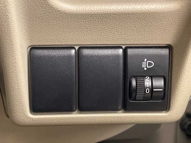 スズキ アルト F 道央・札幌 2012(平24)年 2.6万km シルキーシルバーメタリック 4WD/5速MT/純正オーディオ/(AM/FM/CD)/純正フロアマット/ヘッドライトレベライザー/ドアバイザー/取扱説明書/保証書