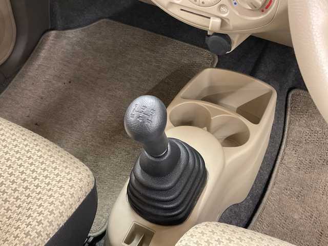 スズキ アルト F 道央・札幌 2012(平24)年 2.6万km シルキーシルバーメタリック 4WD/5速MT/純正オーディオ/(AM/FM/CD)/純正フロアマット/ヘッドライトレベライザー/ドアバイザー/取扱説明書/保証書