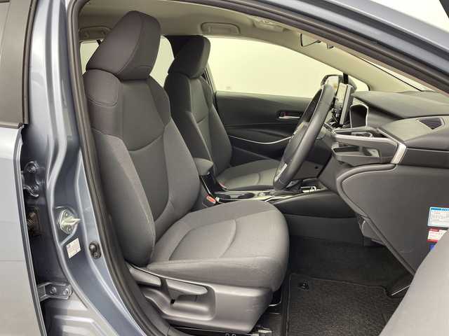 トヨタ カローラツーリング ハイブリッド S 新潟県 2019(令1)年 9.7万km セレスタイトグレーメタリック 純正メモリナビ/　Bluetooth/USB/トヨタセーフティセンス/・プリクラッシュセーフティ/・レーントレーシングアシスト/・レーンディパーチャーアラート/・レーダークルーズコントロール/・オートマチックハイビーム/・ロードサインアシスト/リアクロストラフィックアラート/パーキングサポートブレーキ/ブラインドスポットモニター/前後コーナーセンサー/前後ドライブレコーダー/バックモニター/ビルトインETC/LEDヘッドライト/電子パーキング/オートブレーキホールド/レザーステアリング