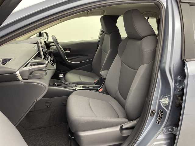 トヨタ カローラツーリング ハイブリッド S 新潟県 2019(令1)年 9.7万km セレスタイトグレーメタリック 純正メモリナビ/　Bluetooth/USB/トヨタセーフティセンス/・プリクラッシュセーフティ/・レーントレーシングアシスト/・レーンディパーチャーアラート/・レーダークルーズコントロール/・オートマチックハイビーム/・ロードサインアシスト/リアクロストラフィックアラート/パーキングサポートブレーキ/ブラインドスポットモニター/前後コーナーセンサー/前後ドライブレコーダー/バックモニター/ビルトインETC/LEDヘッドライト/電子パーキング/オートブレーキホールド/レザーステアリング