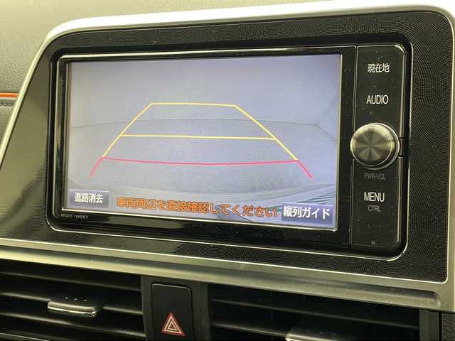 トヨタ シエンタ G 沖縄県 2018(平30)年 6.1万km ホワイトパールクリスタルシャイン 純正ナビ(ＮＳＺＴ－Ｗ６６Ｔ)　/(フルセグＴＶ　Ｂｌｕｅｔｏｏｔｈ　ＣＤ　ＤＶＤ)　/バックカメラ　/ドライブレコーダー　/ＥＴＣ　/両側パワースライドドア　/トヨタセーフティセンス/スマートキー　/アイドリングストップ/ＬＥＤヘッドライト/オートライト/純正15インチアルミホイール　/純正エアロ(モデリスタ)/純正フロアマット