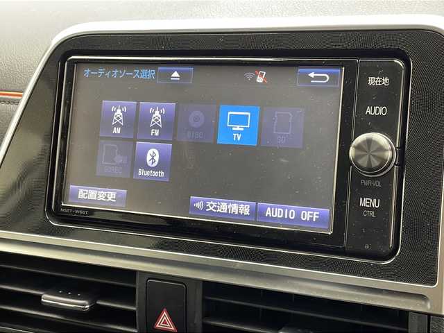 トヨタ シエンタ G 沖縄県 2018(平30)年 6.1万km ホワイトパールクリスタルシャイン 純正ナビ(ＮＳＺＴ－Ｗ６６Ｔ)　/(フルセグＴＶ　Ｂｌｕｅｔｏｏｔｈ　ＣＤ　ＤＶＤ)　/バックカメラ　/ドライブレコーダー　/ＥＴＣ　/両側パワースライドドア　/トヨタセーフティセンス/スマートキー　/アイドリングストップ/ＬＥＤヘッドライト/オートライト/純正15インチアルミホイール　/純正エアロ(モデリスタ)/純正フロアマット