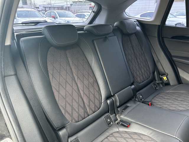 ＢＭＷ Ｘ１ xDrive 18d xライン 道東・釧路十勝 2016(平28)年 6.5万km 黒 ワンオーナー/４WD/純正HDDナビ/　CD/DVD/BT/USB/バックカメラ/ミラーETC/衝突回避ブレーキ/クルーズコントロール/リアパークディスタンスコントロール/ハーフレザーシート/パワーバックドア/LEDヘッドライト/オートライト/純正18インチAW/純正フロアマット/取扱説明書/保証書/スペアキー