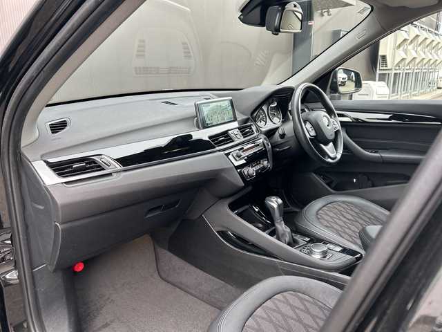 ＢＭＷ Ｘ１ xDrive 18d xライン 道東・釧路十勝 2016(平28)年 6.5万km 黒 ワンオーナー/４WD/純正HDDナビ/　CD/DVD/BT/USB/バックカメラ/ミラーETC/衝突回避ブレーキ/クルーズコントロール/リアパークディスタンスコントロール/ハーフレザーシート/パワーバックドア/LEDヘッドライト/オートライト/純正18インチAW/純正フロアマット/取扱説明書/保証書/スペアキー