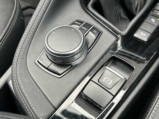 ＢＭＷ Ｘ１ xDrive 18d xライン 道東・釧路十勝 2016(平28)年 6.5万km 黒 ワンオーナー/４WD/純正HDDナビ/　CD/DVD/BT/USB/バックカメラ/ミラーETC/衝突回避ブレーキ/クルーズコントロール/リアパークディスタンスコントロール/ハーフレザーシート/パワーバックドア/LEDヘッドライト/オートライト/純正18インチAW/純正フロアマット/取扱説明書/保証書/スペアキー