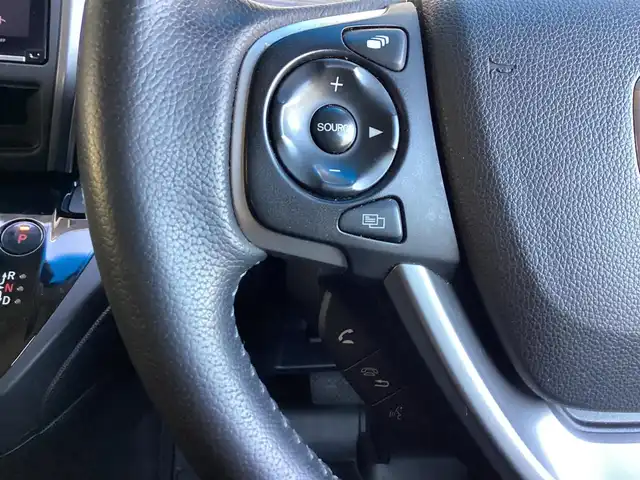 ホンダ フリード＋ ハイブリット クロスター ホンダセンシング 鹿児島県 2021(令3)年 11.7万km プラチナホワイトパール ワンオーナー/純正9インチプレミアムインターナビ/(VXM-217VFNi)/バックカメラ/ビルトインETC(ナビ連動)/純正ドライブレコーダー(DRH-204VD)/(ナビ連動タイプ/前後カメラ)/Cパッケージ/・照明付きバニティミラー(運転席/助手席)/・プラズマクラスター付きオートエアコン/・サイド/カーテンエアバッグ/・シートヒーター(運転席/助手席)/・ロールサンシェード(スライドドア)/・熱線入りフロントウインドウ/ヒーデッドドアミラー/USB端子/ステアリングスイッチ/ホンダセンシング(安全運転支援システム)/両側パワースライドドア/LEDヘッドライト/オートライト/LEDフロントフォグランプ/合皮/ファブリックコンビシート/シルバールーフレール/マルチラゲッジボード/ルーフラック/スマートキー×2本/取説&保証書&ナビ取説有り/ダンロップ エナセーブ/2022年製フロント2本/2025年製リヤ2本/