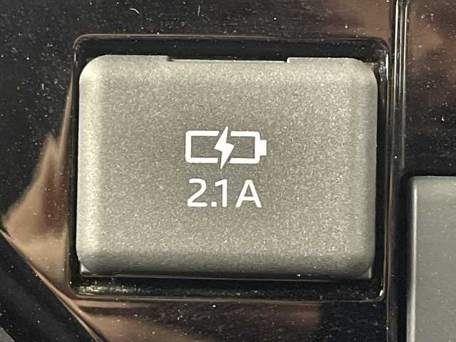 トヨタ ルーミー カスタムG 大阪府 2020(令2)年 1万km パールホワイトⅢ スマートアシスト/・衝突軽減ブレーキ/・先行車発進お知らせ/・車線逸脱防止/・標識認識機能/コーナーセンサー/純正SDナビ/・CD/・Bluetooth/・フルセグTV/バックカメラ/両側パワースライドドア/ステアリングスイッチ/アイドリングストップ/オートブレーキホールド/オートライト/LEDヘッドライト/フォグランプ/Wエアバッグ/ABS/スマートキー