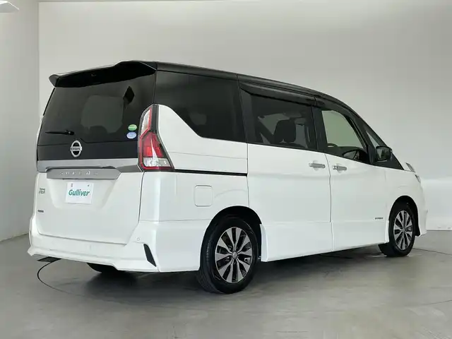 日産 セレナ ハイウェイスターVセレクションⅡ 埼玉県 2018(平30)年 4.5万km ブリリアントホワイトパール 2トーン セーフティパックB/・プロパイロット/・電動パーキングブレーキ/ブレーキホールド/・インテリジェントルームミラー/・アラウンドビューモニター/・パーキングアシスト/・カーテンエアバック/コーナーセンサー/ハンズフリー両側パワースライドドア/エマージェンシーブレーキ/ハイビームアシスト/車線逸脱警報/純正９型ナビ（MM５１８D-L）/・フルセグ/・CD/DVD/ブルーレイ/・Bluetooth/・SD音楽録音/純正フリップダウンモニター/革巻きステアリング/オートライト/LEDヘッドライト/フォグランプ/純正１６インチアルミホイール/W+サイド+カーテンエアバック