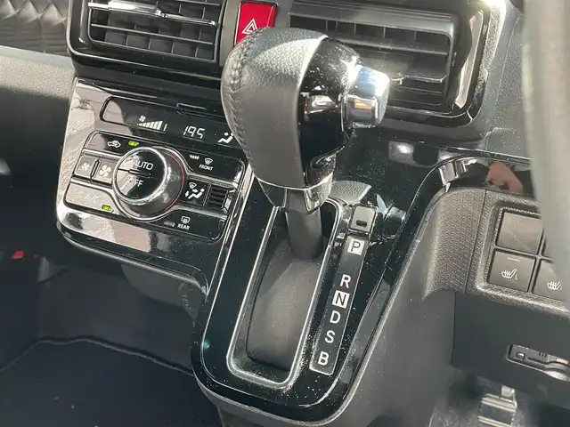 ダイハツ タント カスタム RS スタイルセレクション 滋賀県 2021(令3)年 4.3万km シャイニングホワイトパール 社外９インチナビ/（CD・DVD・フルセグTV・Bluetooth・USB)/バックカメラ/両側パワースライドドア/追従型クルーズコントロール/前席シートヒーター/前後コーナーセンサー/前後ドライブレコーダー/プッシュスタート/ＥＴＣ/衝突被害軽減システム/レーンキープアシスト/オートライト/スマートキー