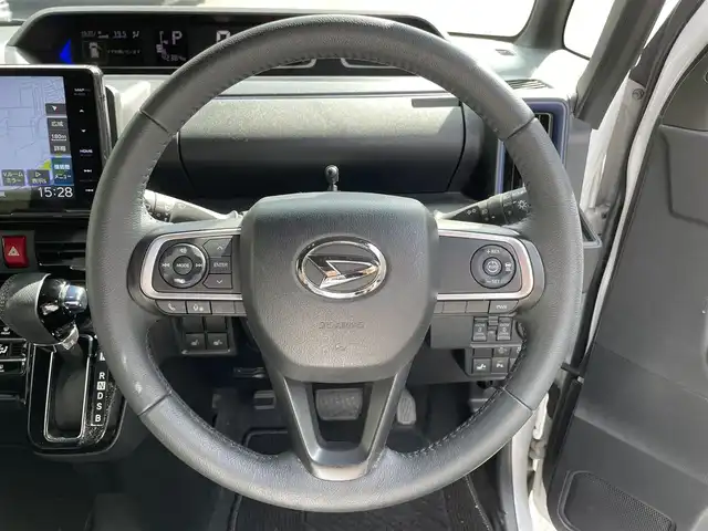 ダイハツ タント カスタム RS スタイルセレクション 滋賀県 2021(令3)年 4.3万km シャイニングホワイトパール 社外９インチナビ/（CD・DVD・フルセグTV・Bluetooth・USB)/バックカメラ/両側パワースライドドア/追従型クルーズコントロール/前席シートヒーター/前後コーナーセンサー/前後ドライブレコーダー/プッシュスタート/ＥＴＣ/衝突被害軽減システム/レーンキープアシスト/オートライト/スマートキー