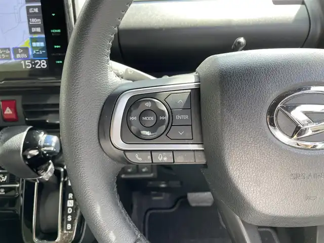ダイハツ タント カスタム RS スタイルセレクション 滋賀県 2021(令3)年 4.3万km シャイニングホワイトパール 社外９インチナビ/（CD・DVD・フルセグTV・Bluetooth・USB)/バックカメラ/両側パワースライドドア/追従型クルーズコントロール/前席シートヒーター/前後コーナーセンサー/前後ドライブレコーダー/プッシュスタート/ＥＴＣ/衝突被害軽減システム/レーンキープアシスト/オートライト/スマートキー