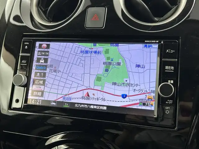 日産 ノート e－パワー X 福岡県 2018(平30)年 2.4万km スーパーブラック 純正ナビ（ＢＴ，フルセグＴＶ）　/アラウンドビューモニター　/インテリジェントルームミラー　/コーナーセンサー　/エマージェンシーブレーキ　/レーンキープ　/横滑り防止装置　/純正１５インチＡＷ　/ＬＥＤヘッドライト