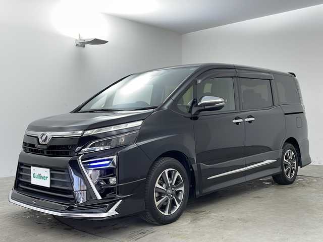 トヨタ ヴォクシー ZS 煌 兵庫県 2018(平30)年 5.9万km ブラック アルパイン１１インチナビ　バックカメラ　モデリスタエアロ　両側パワースライドドア　プリクラッシュセーフティ　クルーズコントロール　レーンキープアシスト　ＬＥＤヘッドライト　ドライブレコーダー　ＥＴＣ